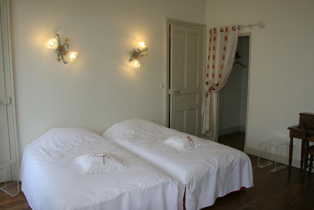 Chambre D'Hotes L'Ambroise Troyes Exteriör bild
