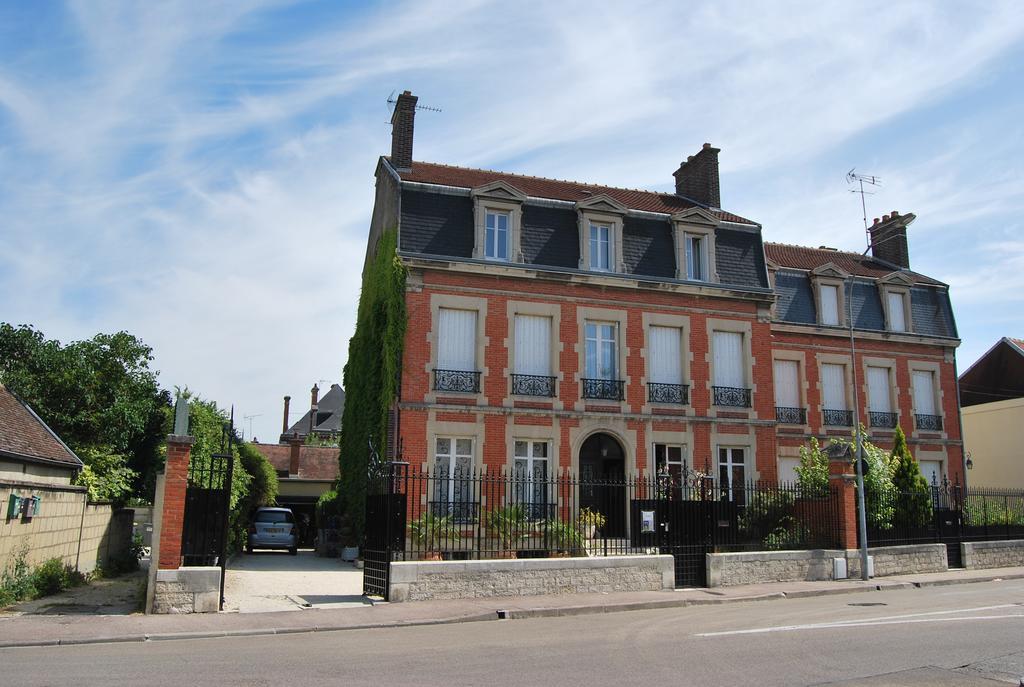 Chambre D'Hotes L'Ambroise Troyes Exteriör bild